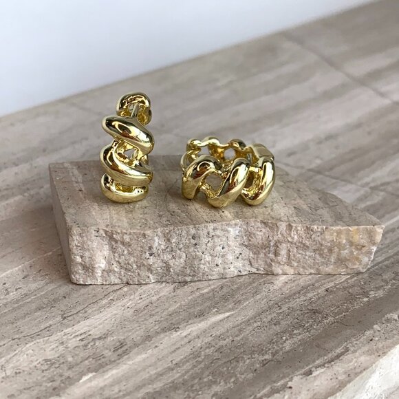 NEW~ Anthropologie Casa Clara Blossom Spiral Mini Huggie Hoop Earrings - Picture 5 of 9